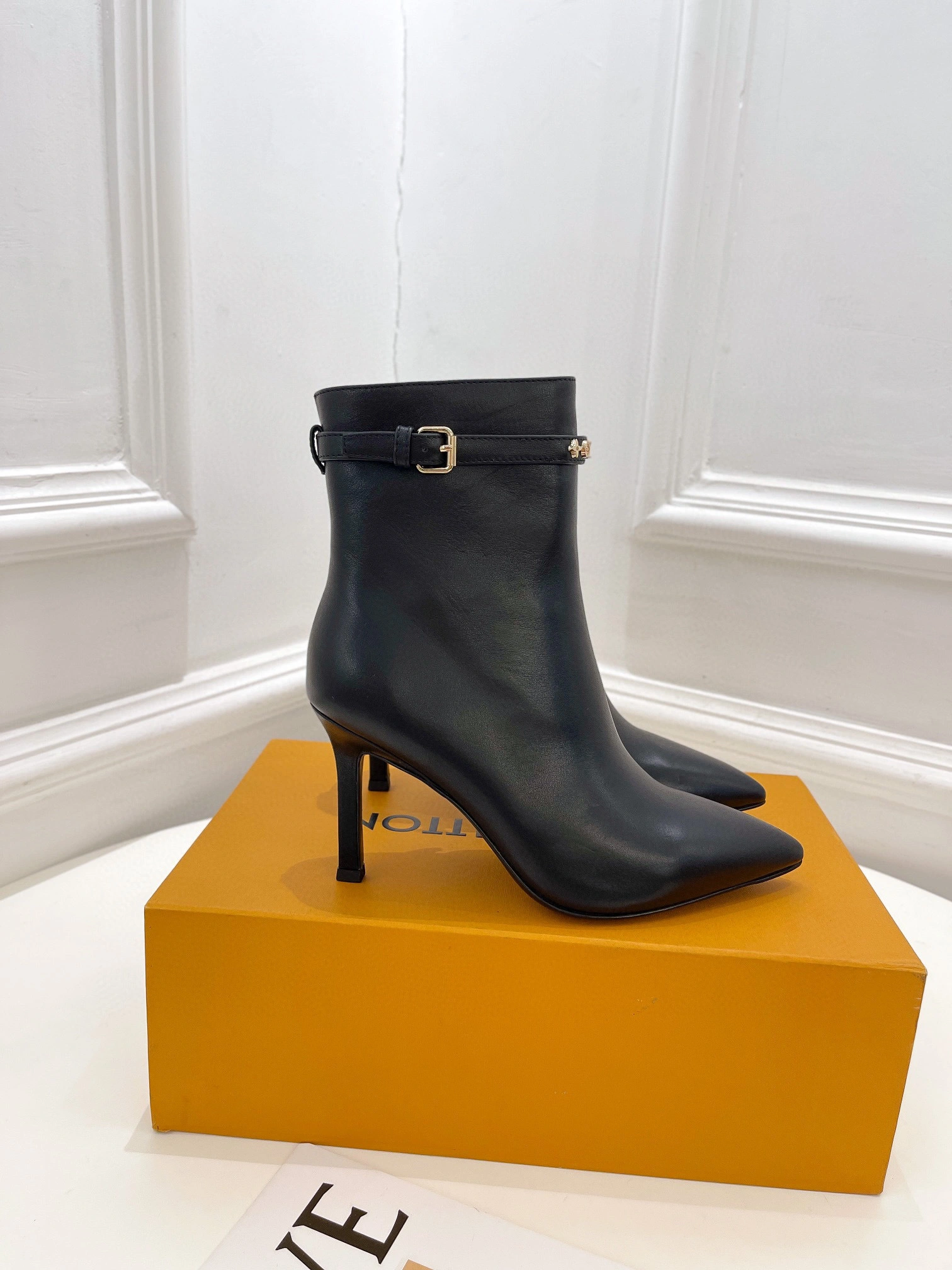 coco- 2022 Heel height：8.5cm cowhide Sheepskin item:B-X602J2451